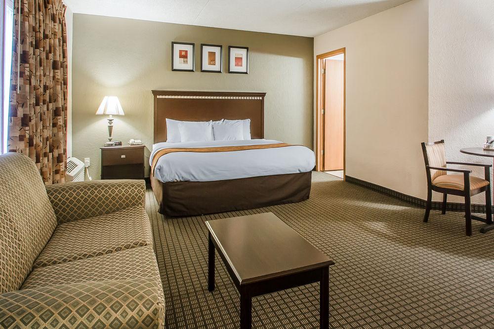 Comfort Inn & Suites Rochelle - Dekalb Екстер'єр фото