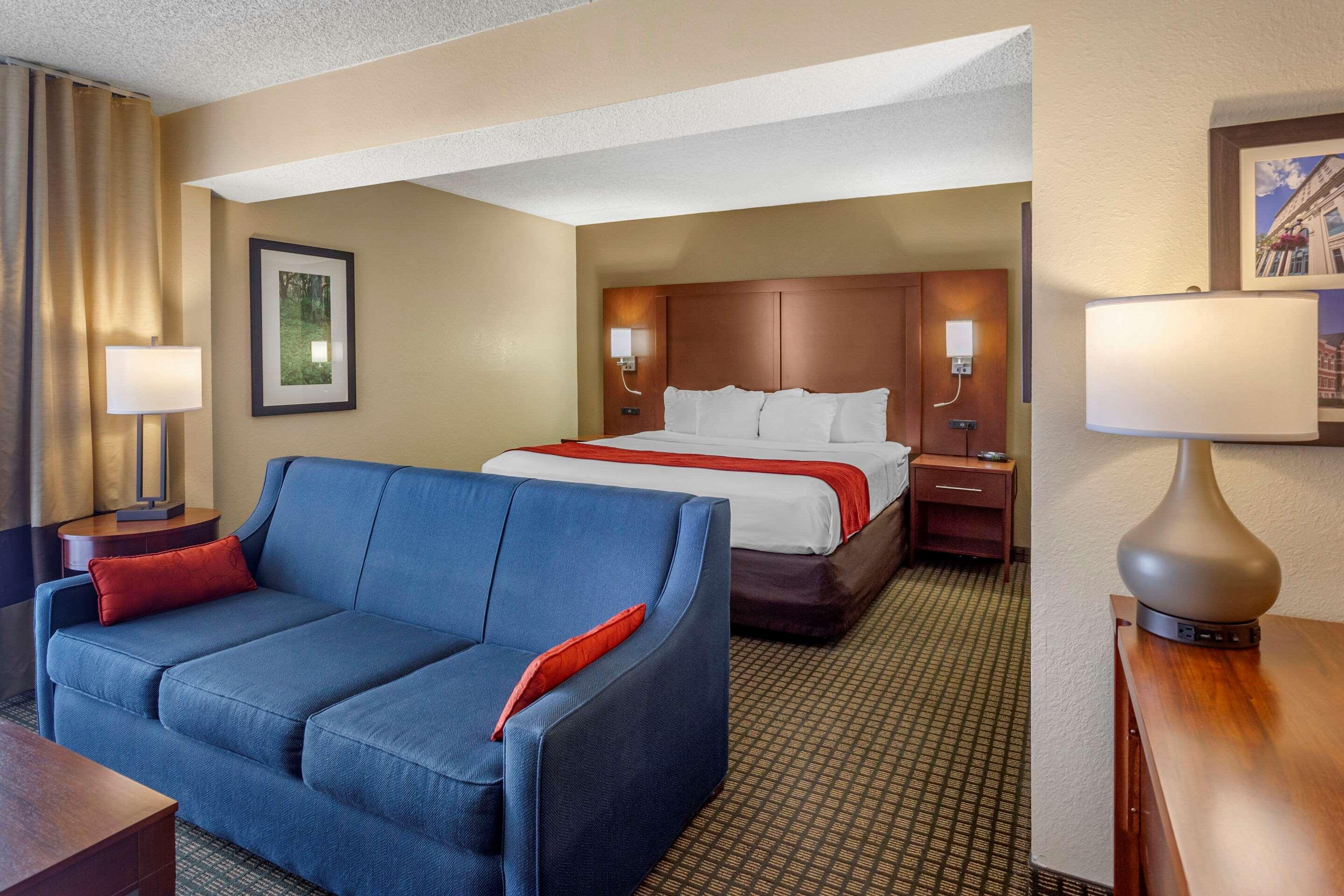 Comfort Inn & Suites Rochelle - Dekalb Екстер'єр фото