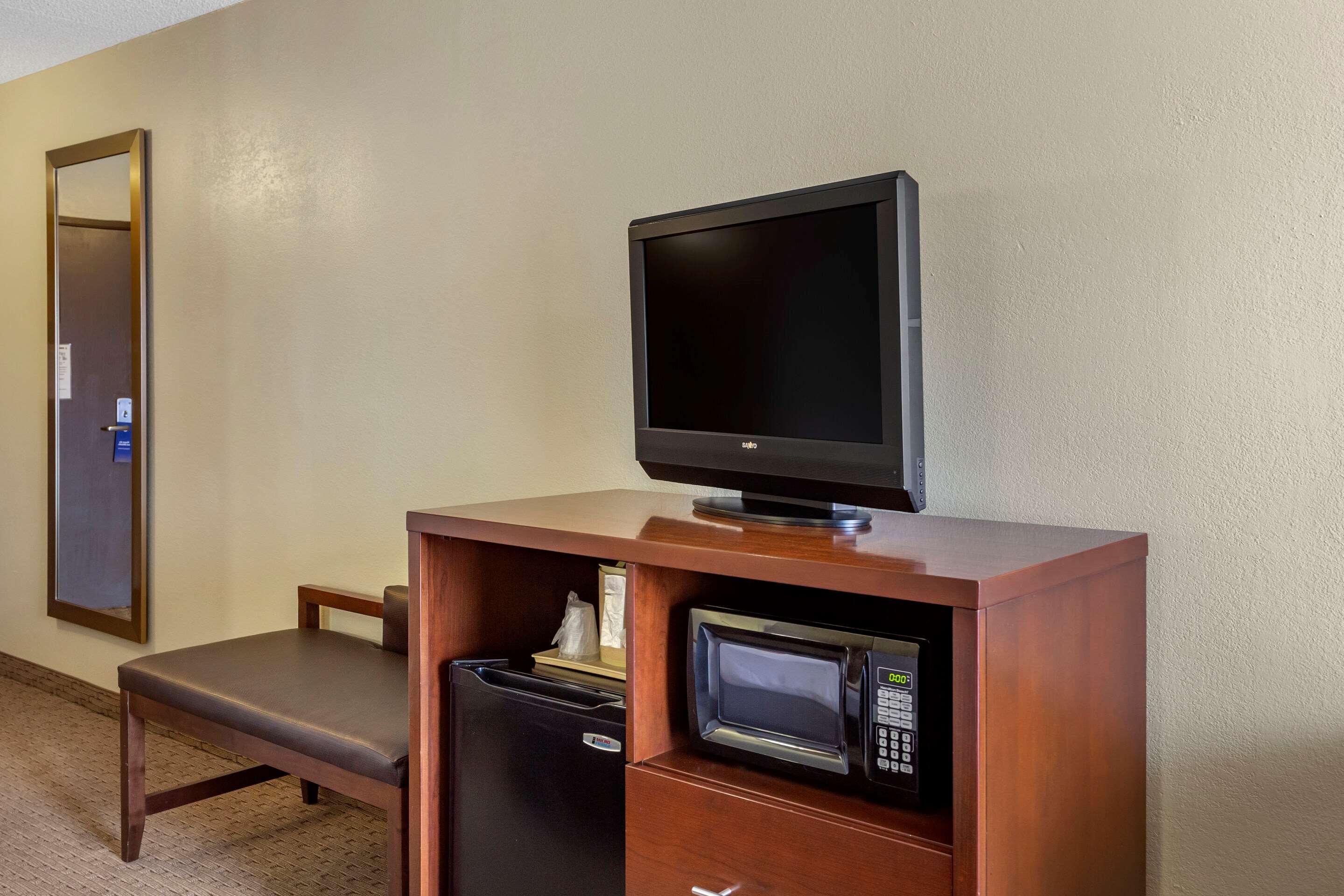 Comfort Inn & Suites Rochelle - Dekalb Екстер'єр фото