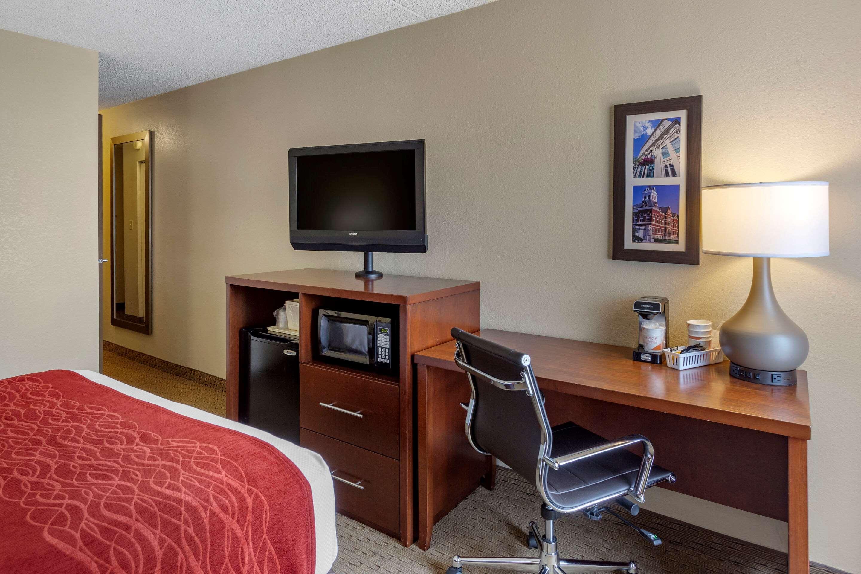 Comfort Inn & Suites Rochelle - Dekalb Екстер'єр фото