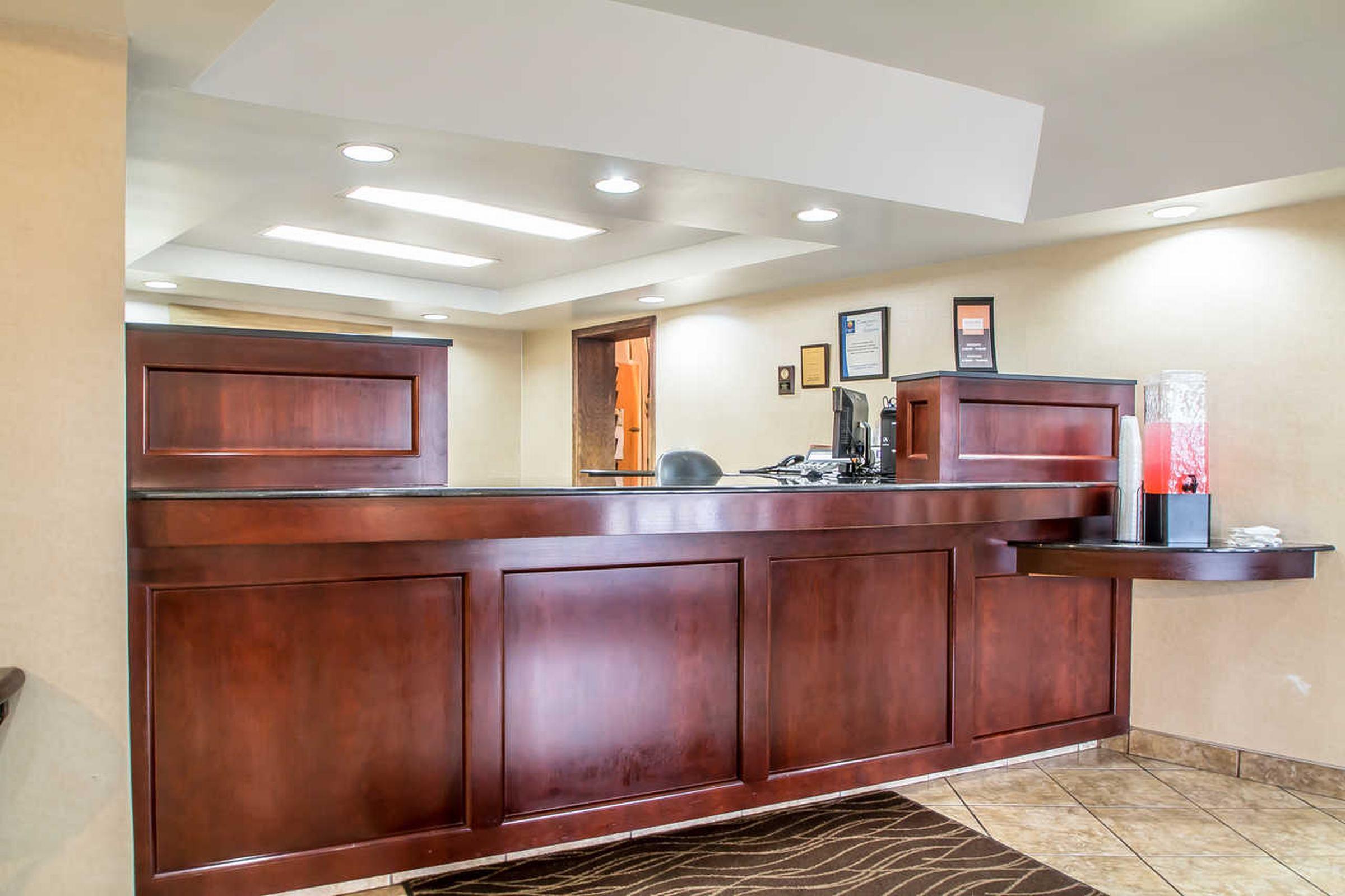 Comfort Inn & Suites Rochelle - Dekalb Екстер'єр фото