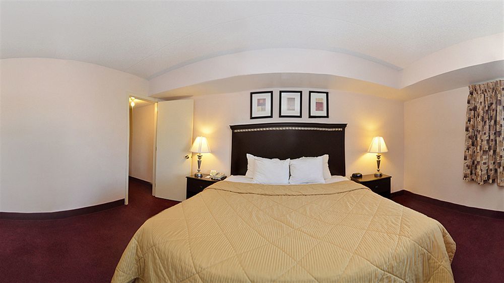 Comfort Inn & Suites Rochelle - Dekalb Екстер'єр фото