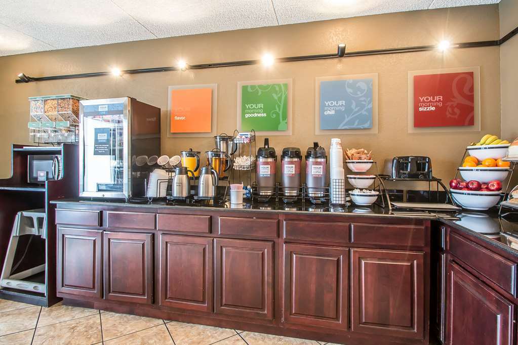Comfort Inn & Suites Rochelle - Dekalb Ресторан фото