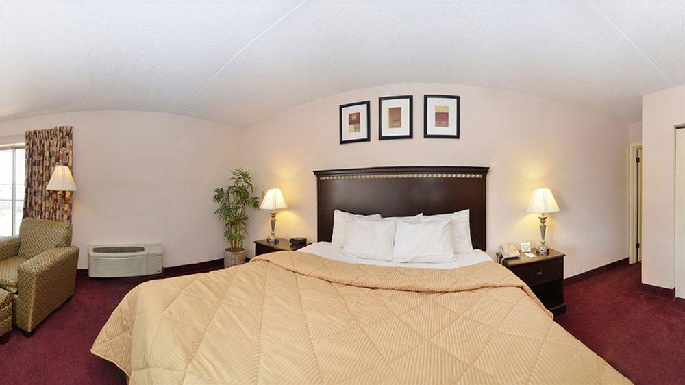 Comfort Inn & Suites Rochelle - Dekalb Екстер'єр фото